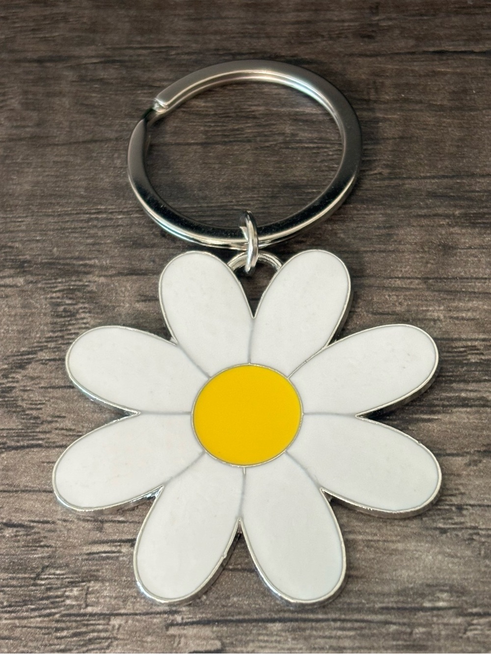 Large Daisy Keychain - Picture 2 of 3